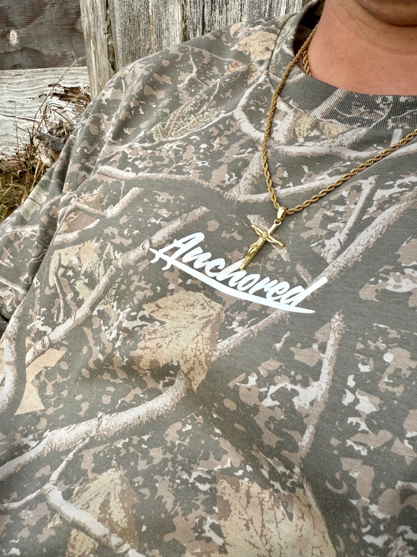 Anchored Surfboard Tee Deadwood Camo